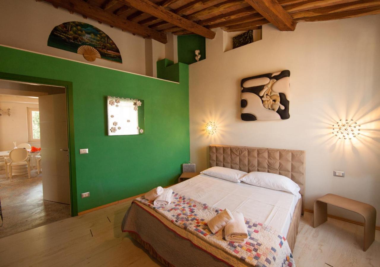 דירות לוקה Pollock Attic In Historic City Center מראה חיצוני תמונה